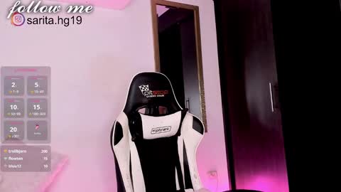 Snapshot of _sara_hernandez chatting on 02/13/25, 08:03 Sara  intagram online show from 02/13/25, 08:03