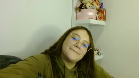 Sarah online show from 12/10/24, 02:16