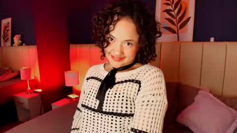 Snapshot of _sarahrose chatting on 12/23/25, 03:26 Sara online show from 12/23/25, 03:26