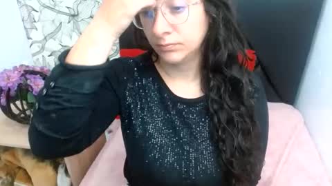 Snapshot of _saraximena_ chatting on 06/11/26, 06:33 _saraximena_ online show from 06/11/26, 06:33