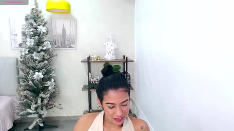 Snapshot of _sassy_girl chatting on 12/12/24, 06:21 Sassy Girl online show from 12/12/24, 06:21