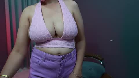 Snapshot of _savy_ chatting on 06/01/26, 07:21 Savreen online show from 06/01/26, 07:21