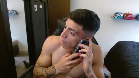 SCHNEIDER online show from 12/22/25, 03:42