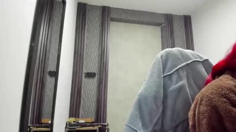 Selene online show from 03/10/26, 01:32