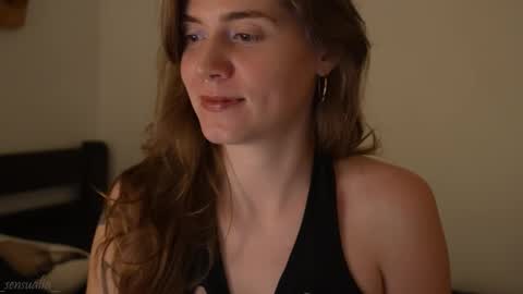 Lia online show from 12/22/25, 11:02