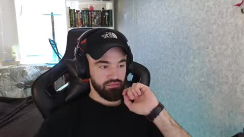 Ask me online show from 10/07/25, 12:02