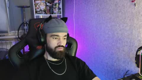 Ask me online show from 11/05/25, 02:28