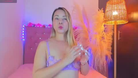 _sexbunny_ online show from 06/01/26, 07:10