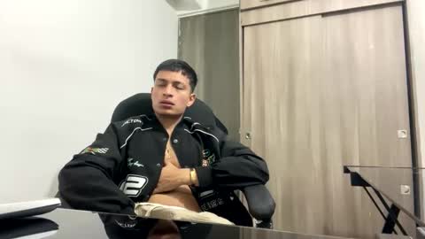 Juan Pablo-independent model online show from 02/16/25, 05:48