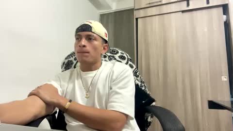 Juan Pablo-independent model online show from 02/17/25, 06:42