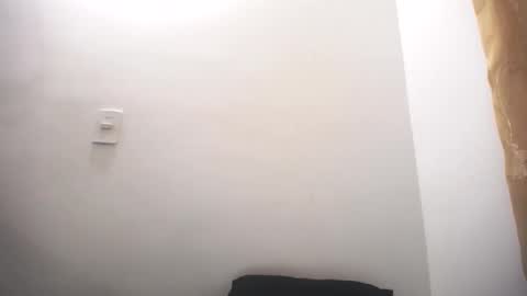 Juan Pablo-independent model online show from 03/06/25, 02:41