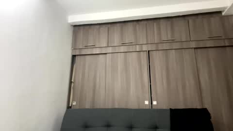 Juan Pablo-independent model online show from 09/09/25, 11:15