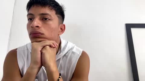 Juan Pablo-independent model online show from 01/06/26, 06:00