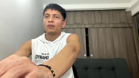 Juan Pablo-independent model online show from 03/08/26, 10:35