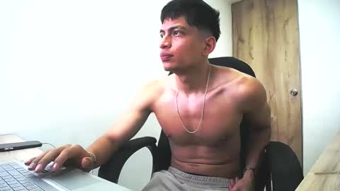 Snapshot of _sexy_jack chatting on 06/10/26, 09:14 Juan Pablo-independent model online show from 06/10/26, 09:14