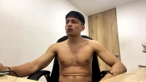 Snapshot of _sexy_jack chatting on 07/01/26, 05:31 Juan Pablo-independent model online show from 07/01/26, 05:31