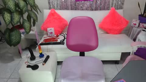 Snapshot of _sexypamela chatting on 03/04/25, 06:37 sexy pamela online show from 03/04/25, 06:37