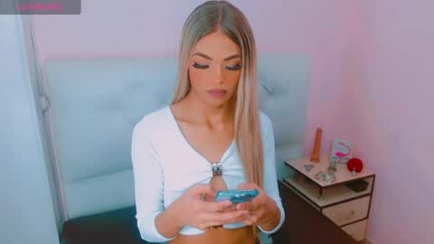 _shadday_ online show from 07/11/26, 04:37