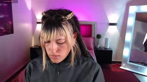 _sharlotte777 online show from 03/10/25, 12:48