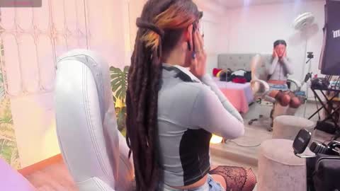 _sharlotte777 online show from 11/15/25, 04:36