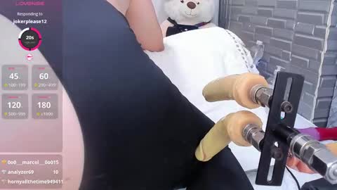 _sharlottt_ online show from 02/21/25, 01:11