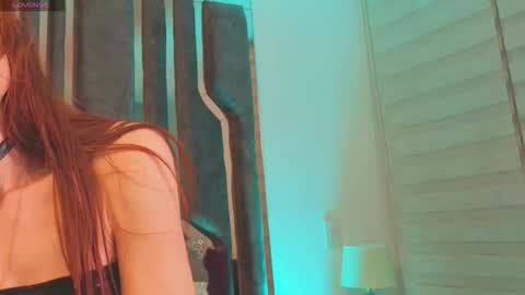 _silvia_vega_ online show from 06/03/26, 02:33