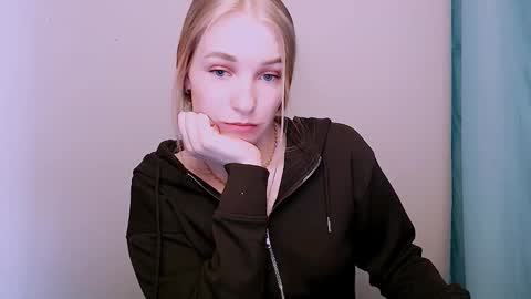 Rachel online show from 03/05/26, 02:02