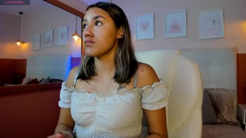 Sophie  online show from 04/11/26, 04:00