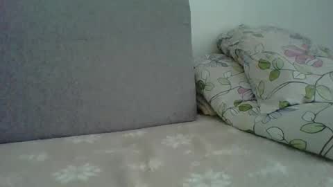 Snapshot of _squirty_pussyyy_ chatting on 10/16/25, 10:49 Melisa online show from 10/16/25, 10:49