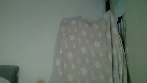 Melisa online show from 11/12/25, 06:30