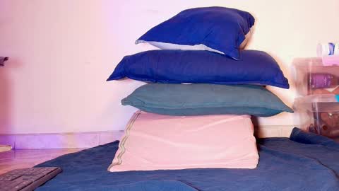 susy online show from 10/26/25, 12:11