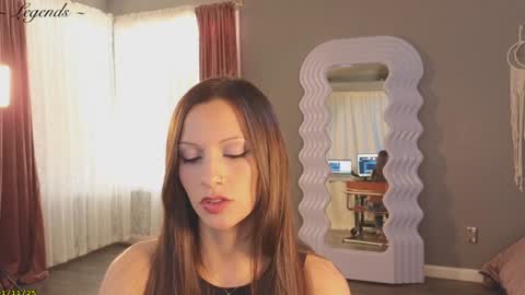 Snapshot of _stella_rose_ chatting on 01/11/25, 08:54 Stella online show from 01/11/25, 08:54