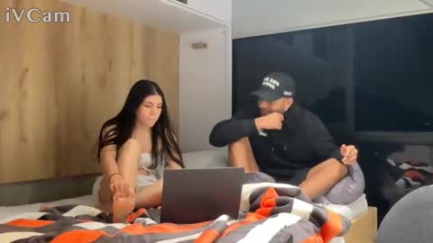 Snapshot of _stella_white chatting on 12/01/25, 07:24 _stella_white online show from 12/01/25, 07:24