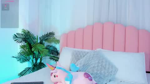 Steff online show from 12/18/25, 06:08