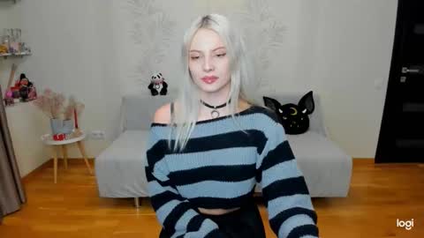 Marie online show from 02/17/25, 04:04