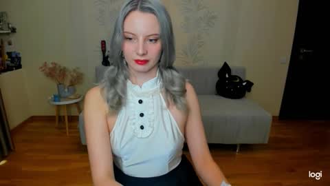 Marie online show from 10/03/25, 12:02