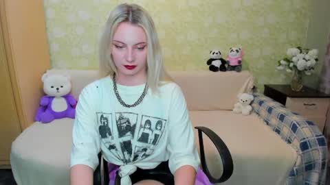 Snapshot of _sweet_addiction_ chatting on 05/20/26, 04:46 Marie online show from 05/20/26, 04:46