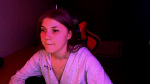 Mari online show from 04/24/26, 06:54