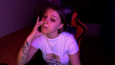 Mari online show from 06/09/26, 06:19