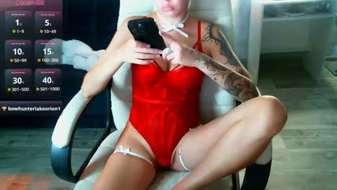 Milana   welcome to my world  online show from 10/22/25, 05:41