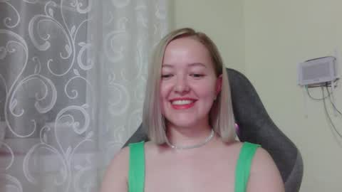 _sweet_smile_ online show from 09/11/25, 06:41