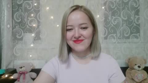_sweet_smile_ online show from 09/13/25, 08:19