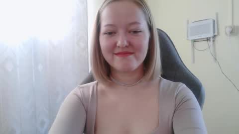 _sweet_smile_ online show from 09/17/25, 09:00