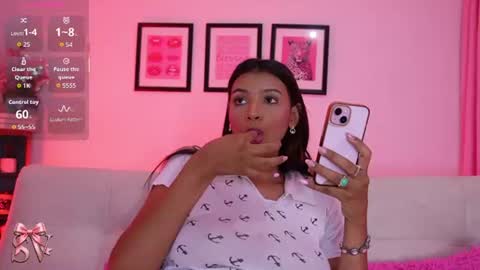Snapshot of _sweet_vict0ria1 chatting on 06/14/26, 02:35 0900 p.m a 0500 a.m Colombia time UTC -5 online show from 06/14/26, 02:35