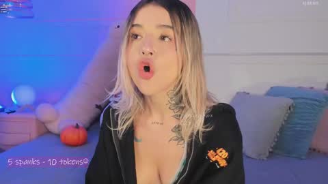 _tammarra_ online show from 11/13/25, 05:12