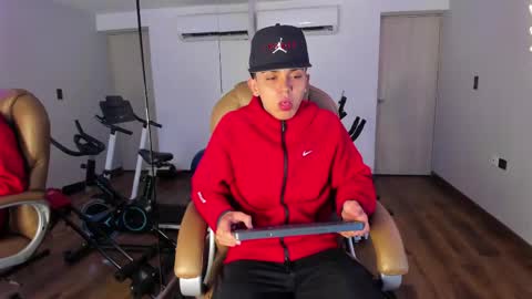 _taylorblack online show from 04/12/26, 11:37