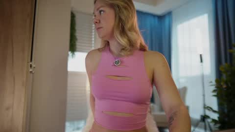 Annie online show from 04/02/26, 03:37