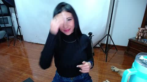 Snapshot of _the_dark_side_of_the_moon_ chatting on 01/08/25, 04:23 _the_dark_side_of_the_moon_ online show from 01/08/25, 04:23