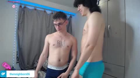 Snapshot of _the_neighbors chatting on 01/25/25, 03:30 Scot y Patrick online show from 01/25/25, 03:30