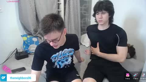 Snapshot of _the_neighbors chatting on 03/07/25, 01:09 Scot y Patrick online show from 03/07/25, 01:09